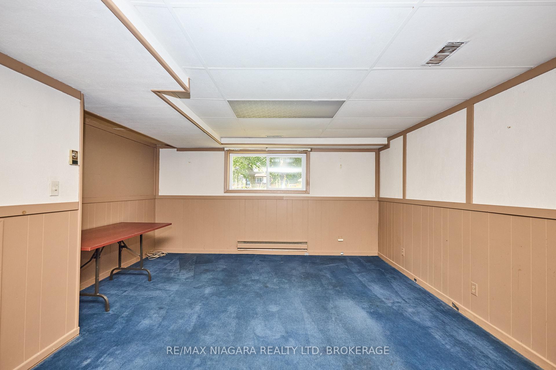 Photo 19 of 68 Acadia Crescent, St. Catharines, Secord Woods — HOMEH