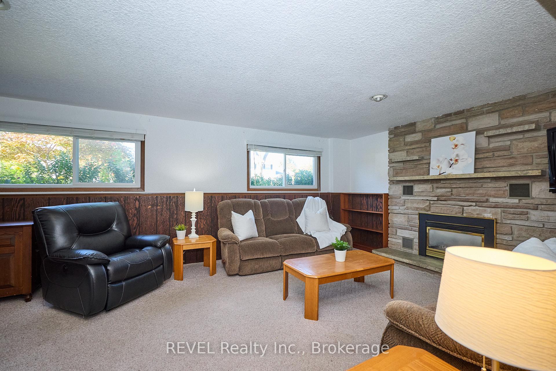 Photo 24 of 6 Charleen Circle, St. Catharines, Carlton/Bunting — HOMEH