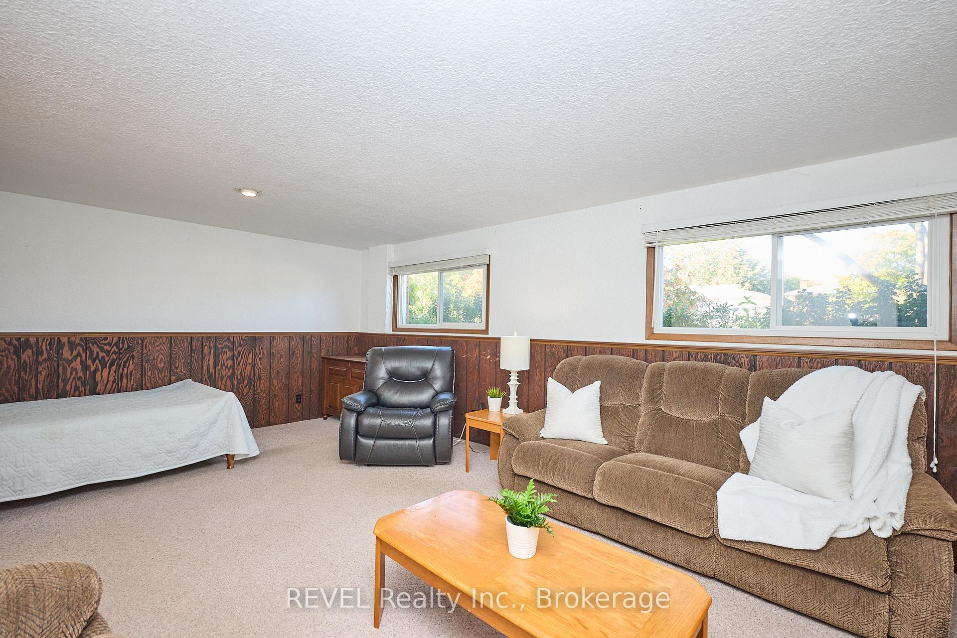 Photo 27 of 6 Charleen Circle, St. Catharines, Carlton/Bunting — HOMEH