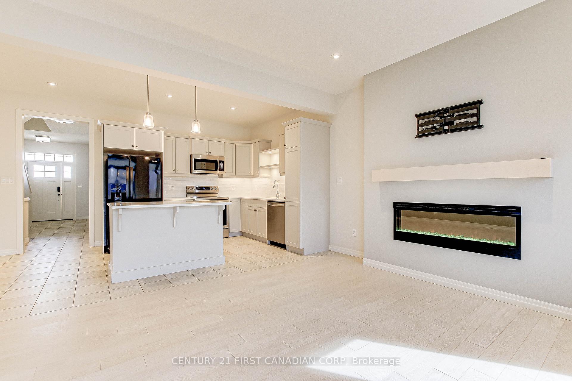 Photo 11 of 64 Renaissance Drive, St. Thomas — HOMEH