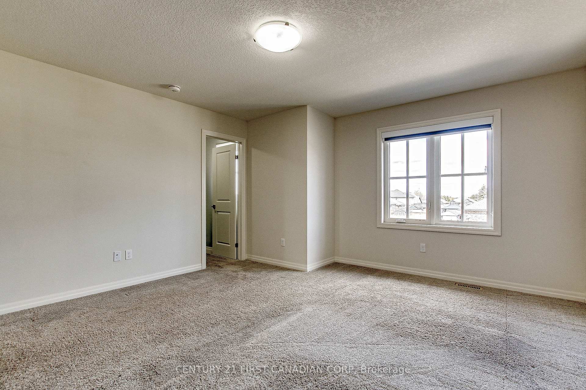 Photo 16 of 64 Renaissance Drive, St. Thomas — HOMEH