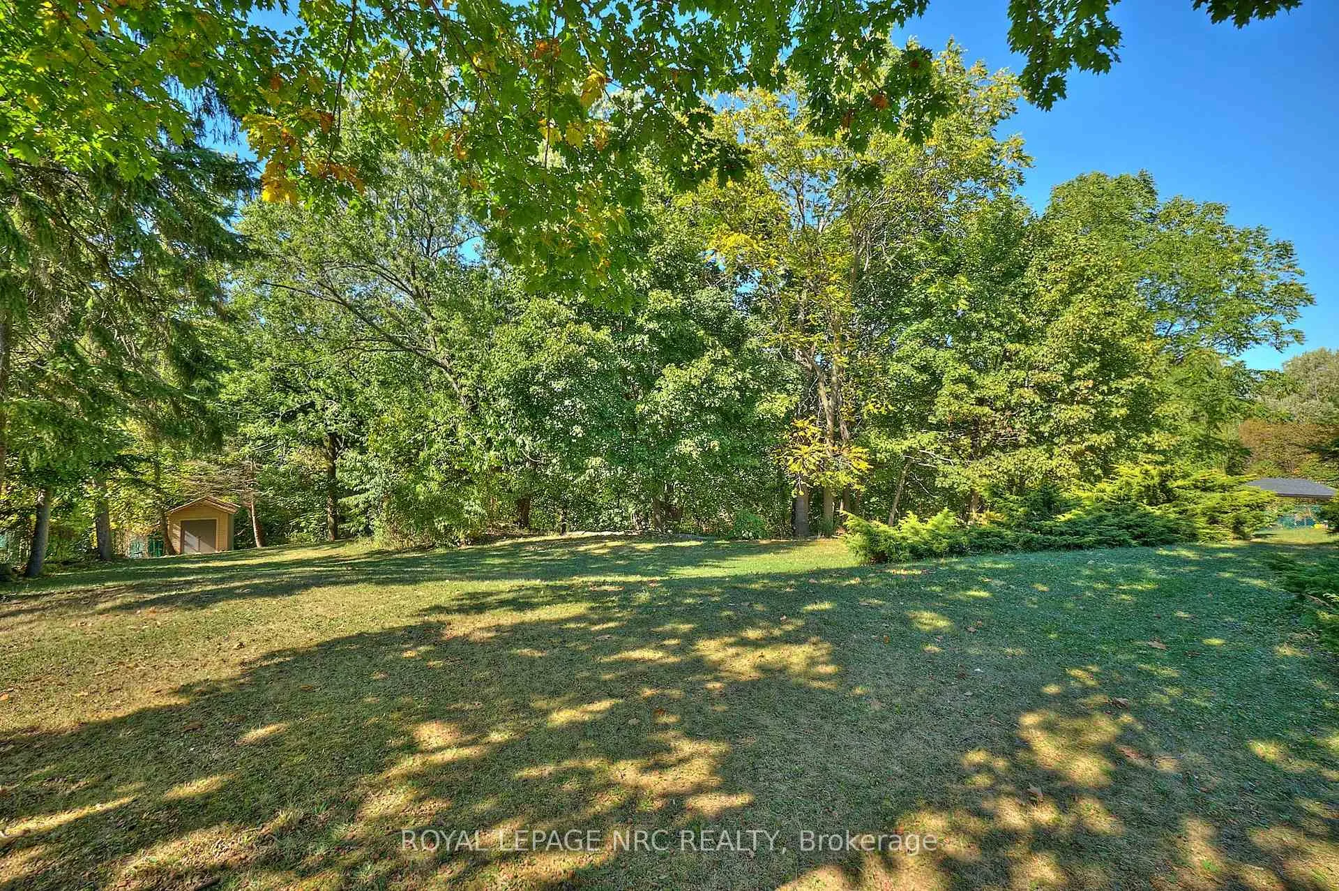 Photo 7 of 7 Woodmount Drive, St. Catharines, Burleigh Hill — HOMEH