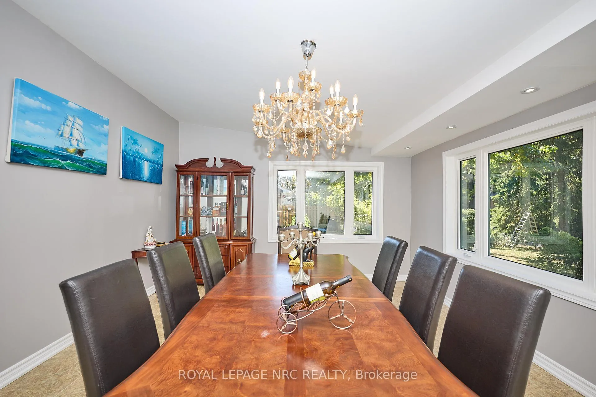 Photo 22 of 7 Woodmount Drive, St. Catharines, Burleigh Hill — HOMEH