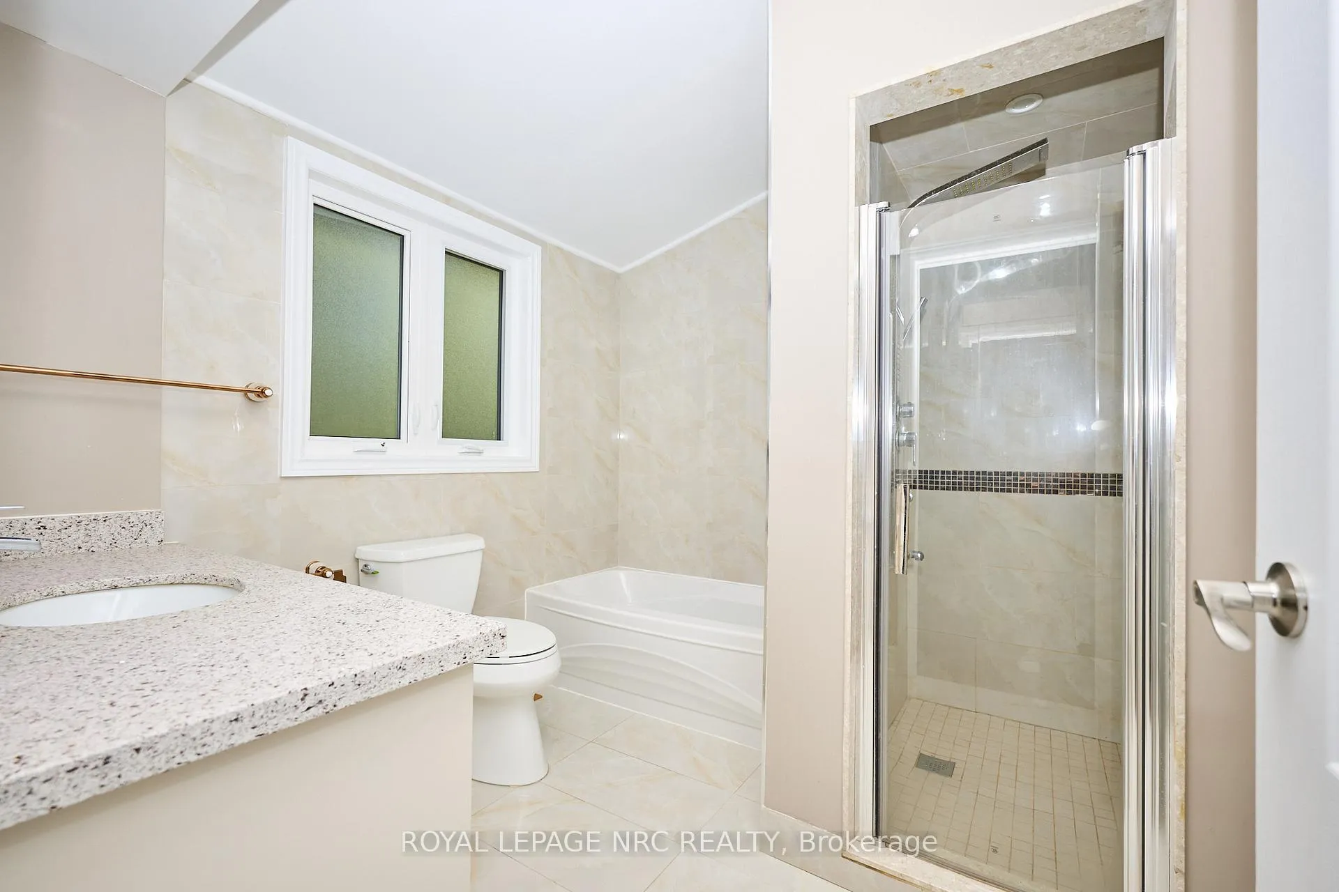 Photo 27 of 7 Woodmount Drive, St. Catharines, Burleigh Hill — HOMEH