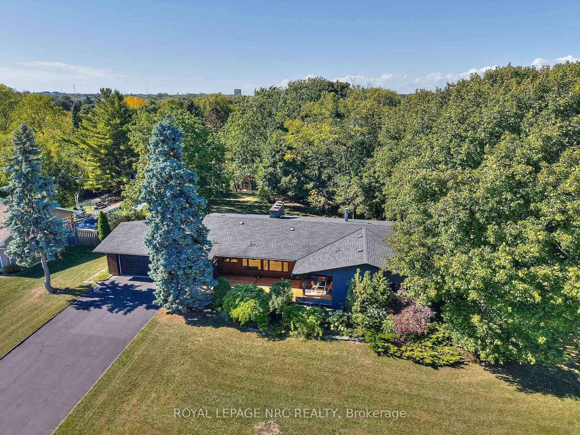 Photo 43 of 7 Woodmount Drive, St. Catharines, Burleigh Hill — HOMEH