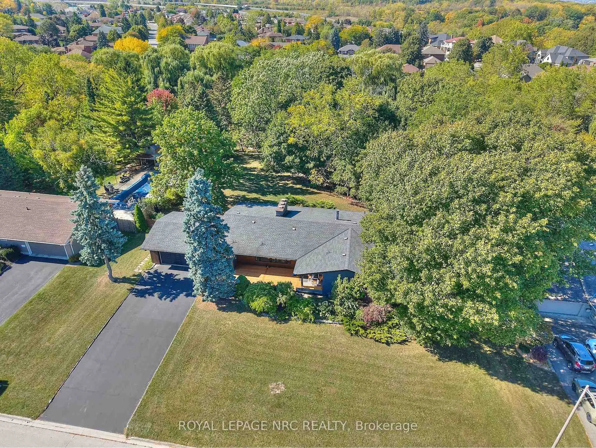 Photo 44 of 7 Woodmount Drive, St. Catharines, Burleigh Hill — HOMEH