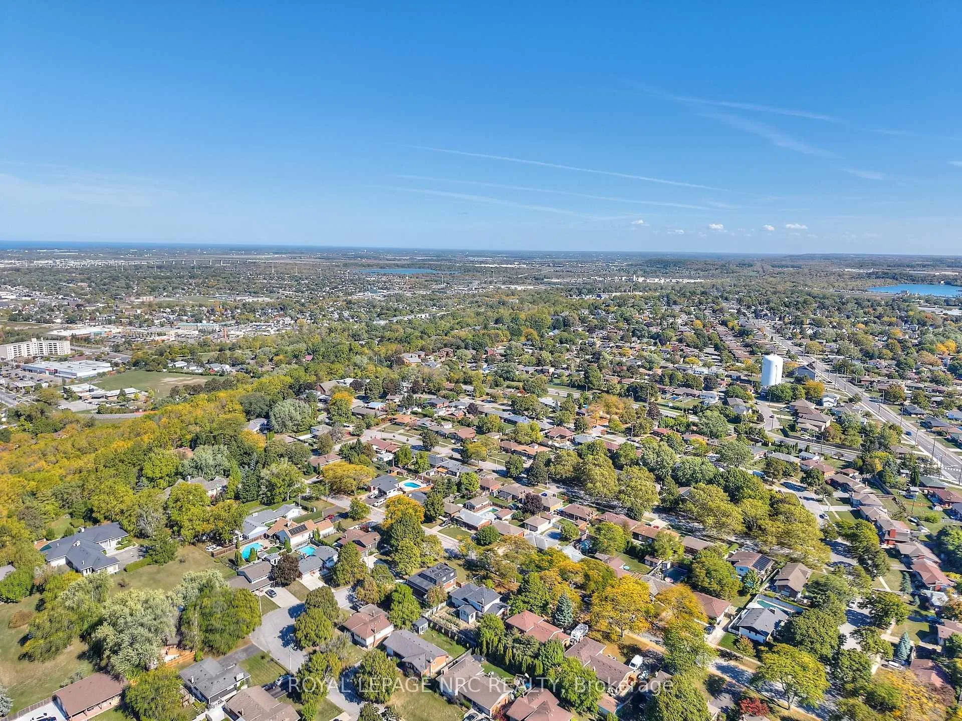 Photo 47 of 7 Woodmount Drive, St. Catharines, Burleigh Hill — HOMEH