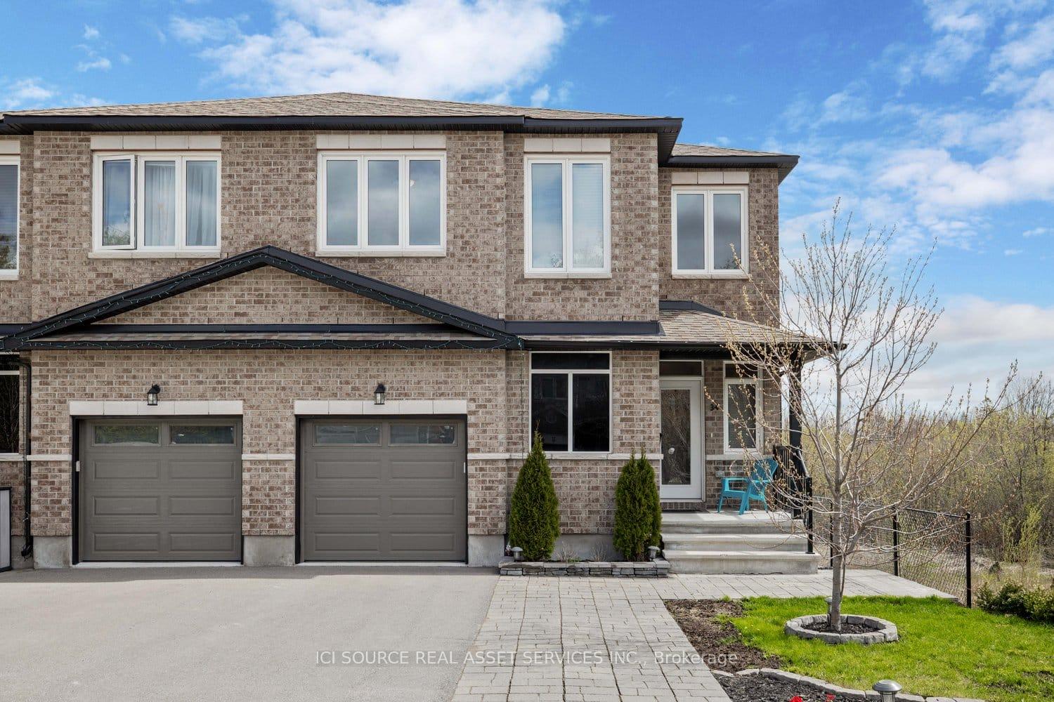 Photo 2 of Unit Main & 2nd Floor, 34 Wildpine Court, Ottawa, Stittsville (Central) — HOMEH