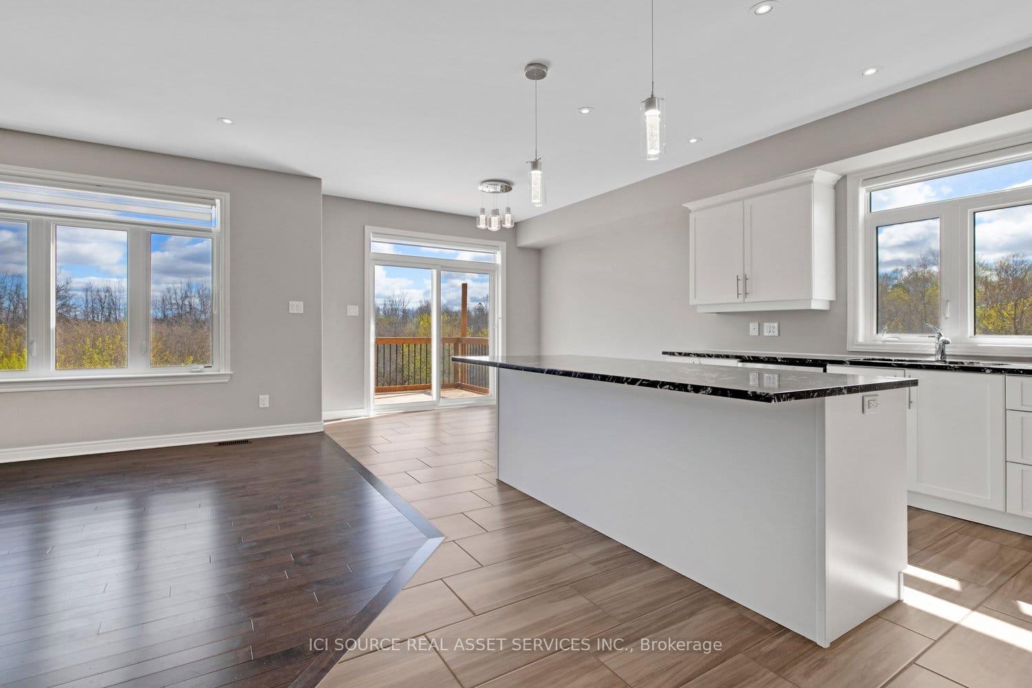 Photo 5 of Unit Main & 2nd Floor, 34 Wildpine Court, Ottawa, Stittsville (Central) — HOMEH