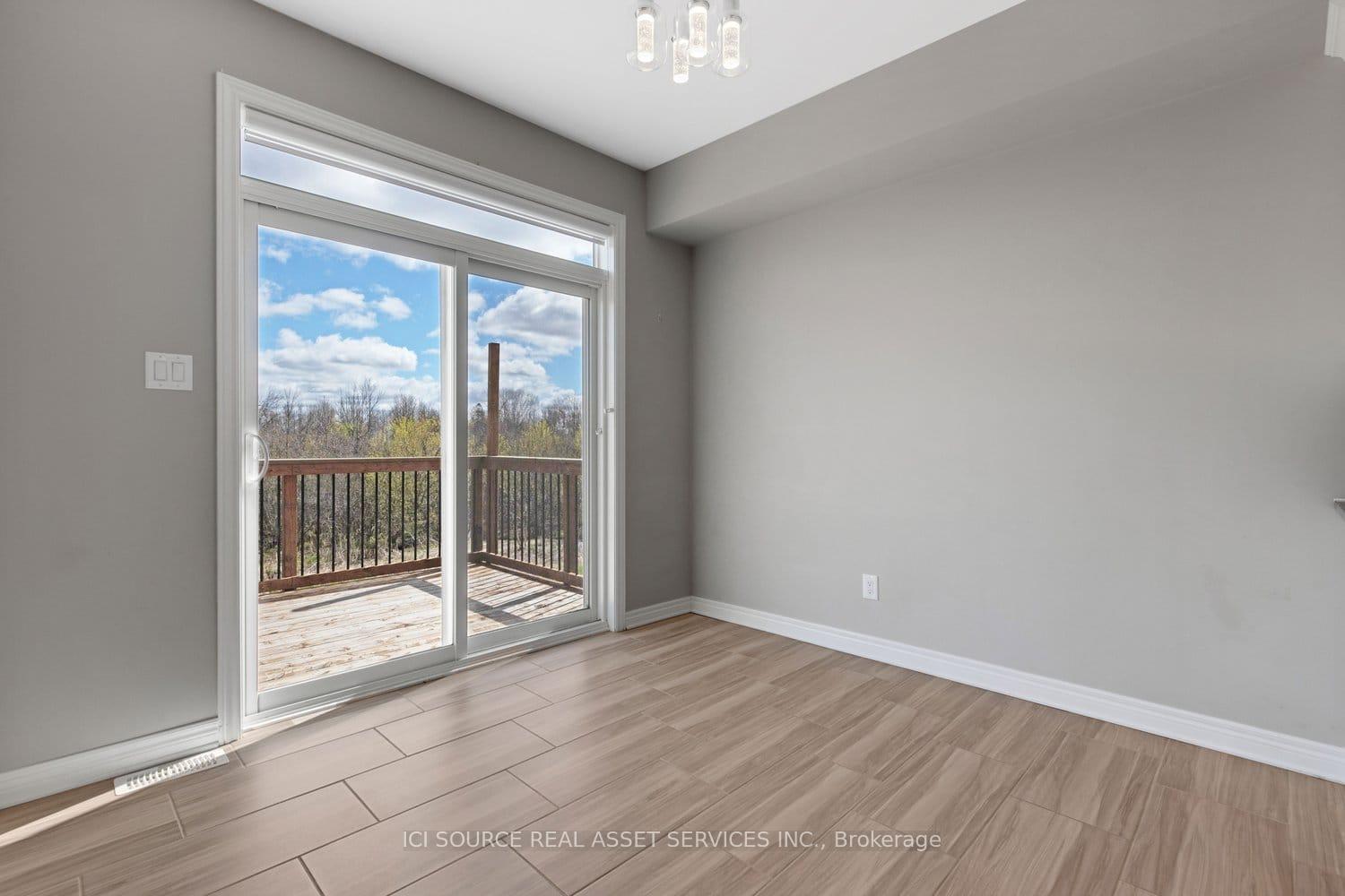 Photo 10 of Unit Main & 2nd Floor, 34 Wildpine Court, Ottawa, Stittsville (Central) — HOMEH