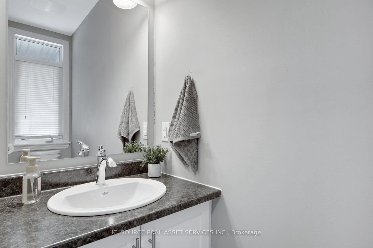 Photo 13 of Unit Main & 2nd Floor, 34 Wildpine Court, Ottawa, Stittsville (Central) — HOMEH