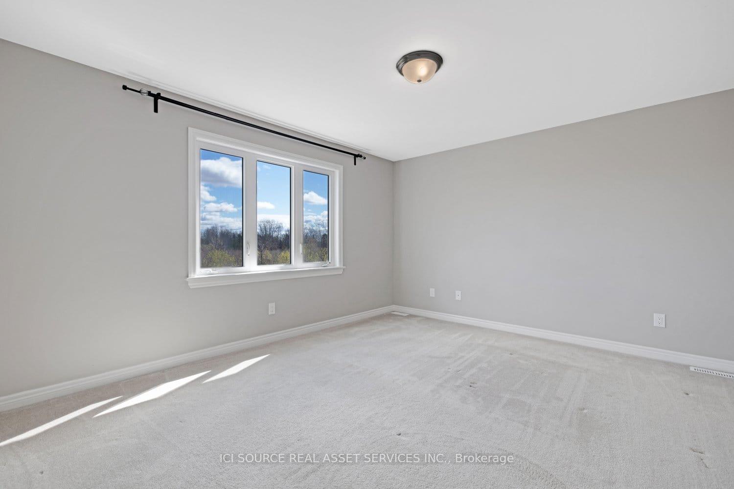 Photo 14 of Unit Main & 2nd Floor, 34 Wildpine Court, Ottawa, Stittsville (Central) — HOMEH