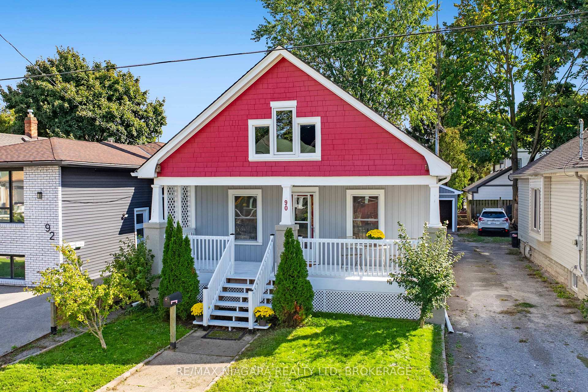 Photo 2 of 90 Pleasant Avenue, St. Catharines, Downtown — HOMEH
