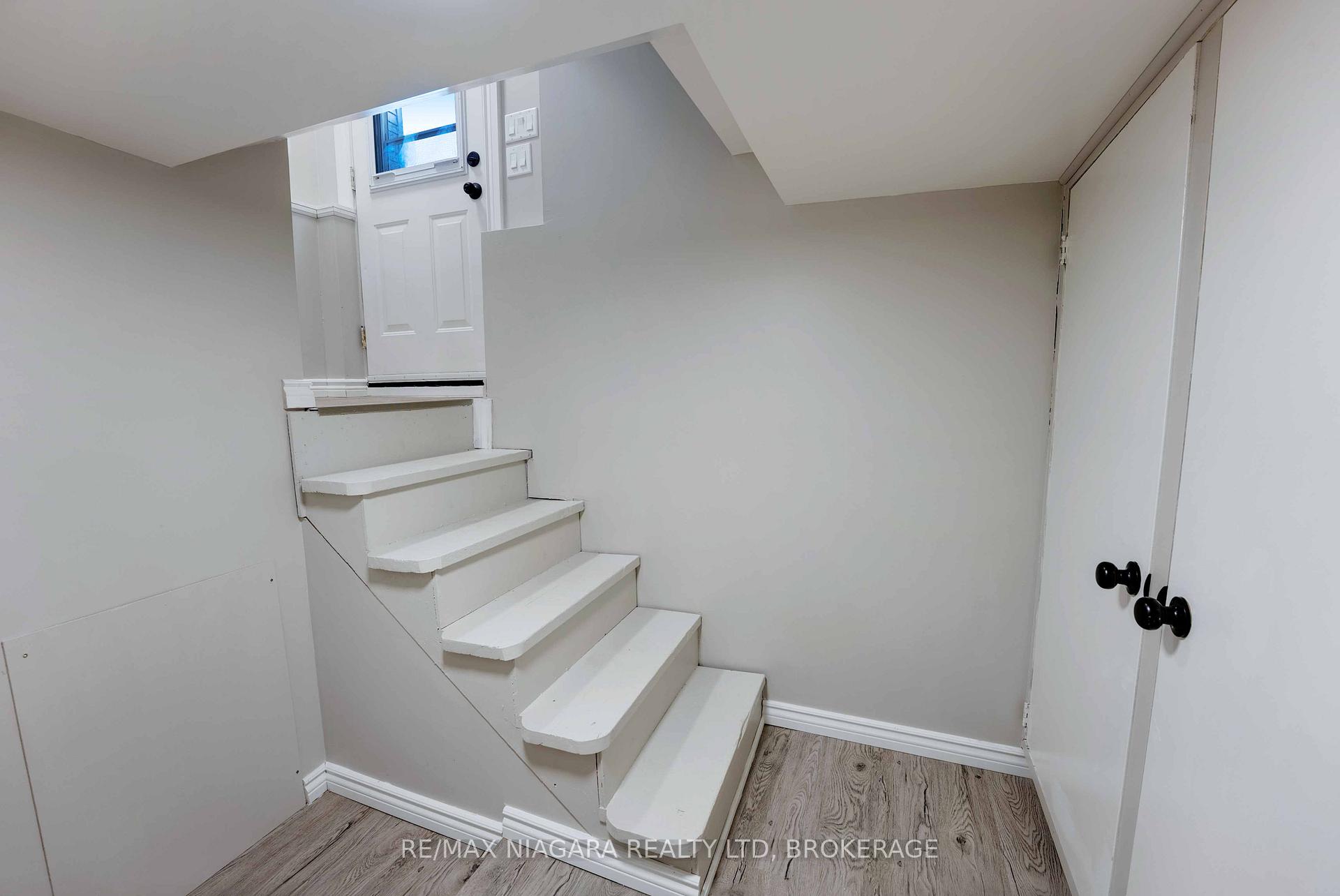 Photo 25 of 90 Pleasant Avenue, St. Catharines, Downtown — HOMEH