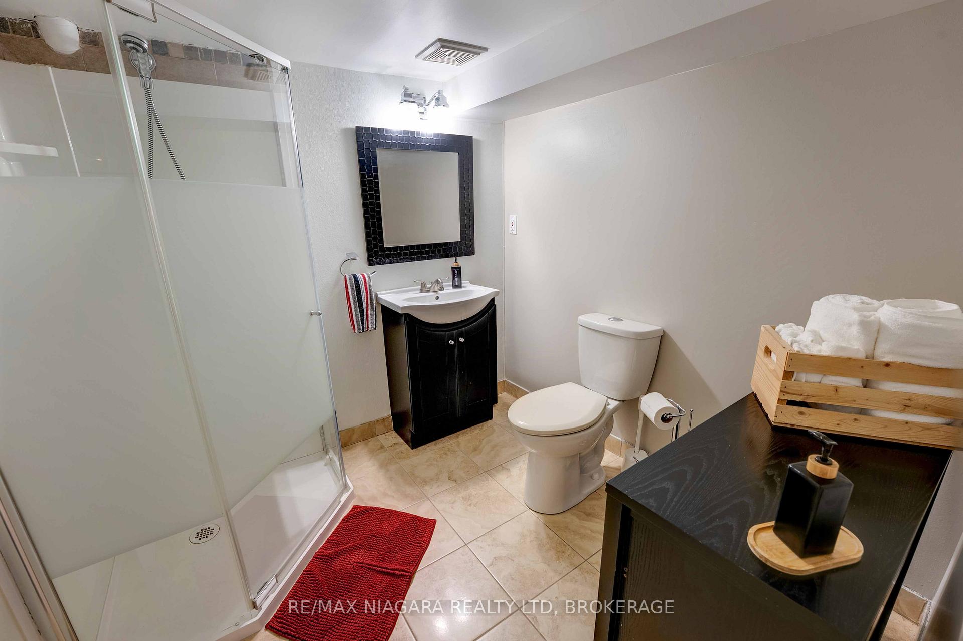 Photo 33 of 90 Pleasant Avenue, St. Catharines, Downtown — HOMEH