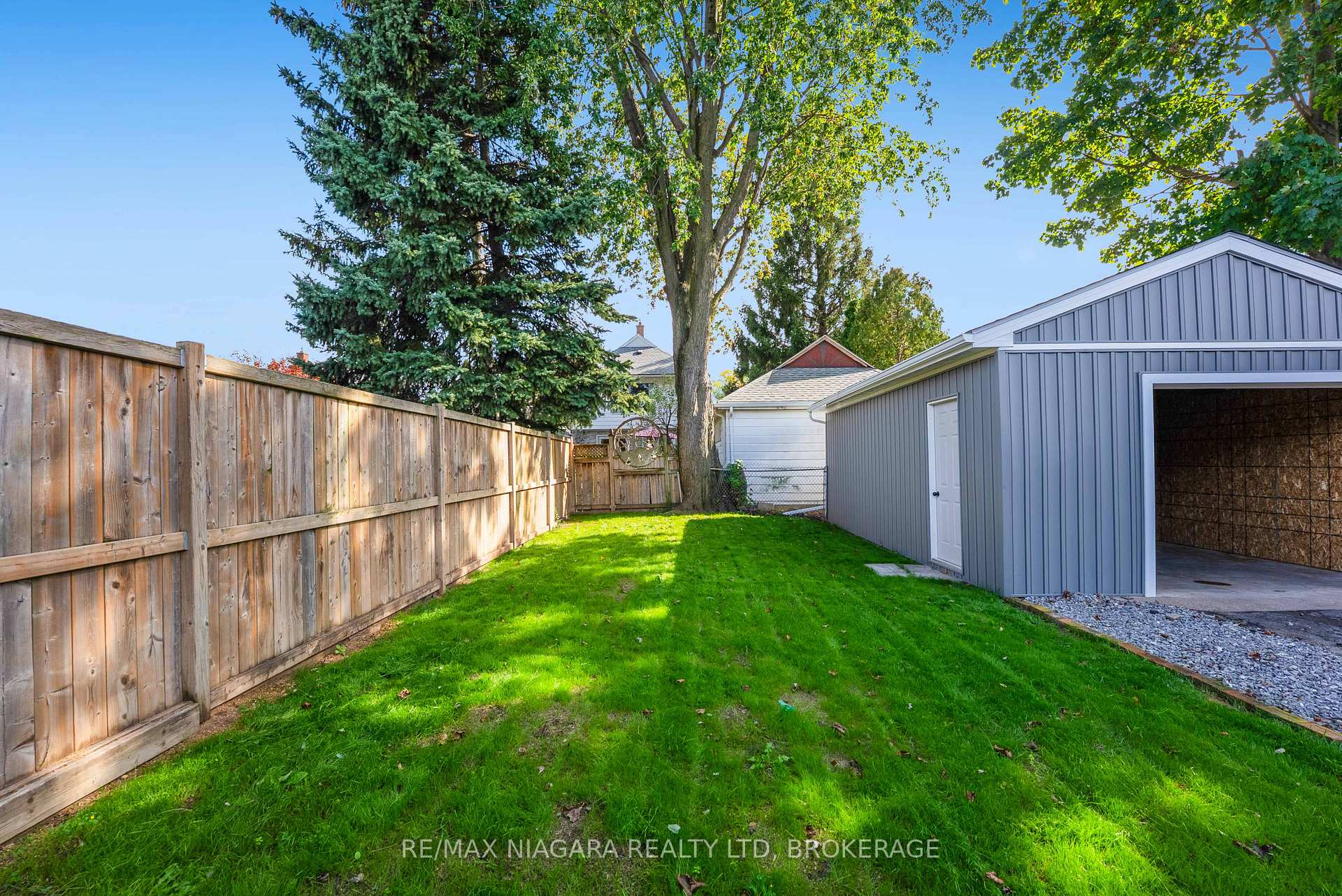 Photo 36 of 90 Pleasant Avenue, St. Catharines, Downtown — HOMEH