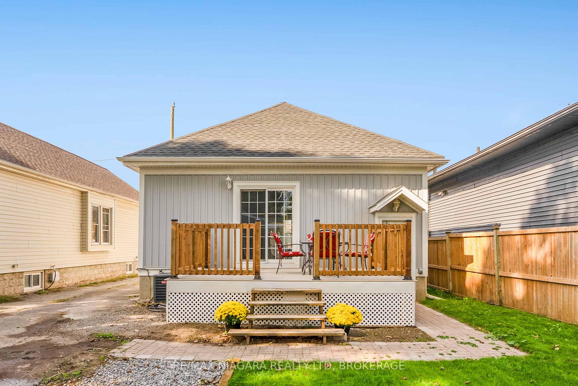 Photo 38 of 90 Pleasant Avenue, St. Catharines, Downtown — HOMEH