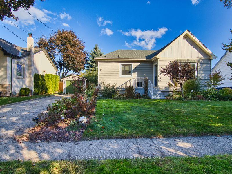 Photo 2 of 5 Hewko Street, St. Catharines, Fairview — HOMEH