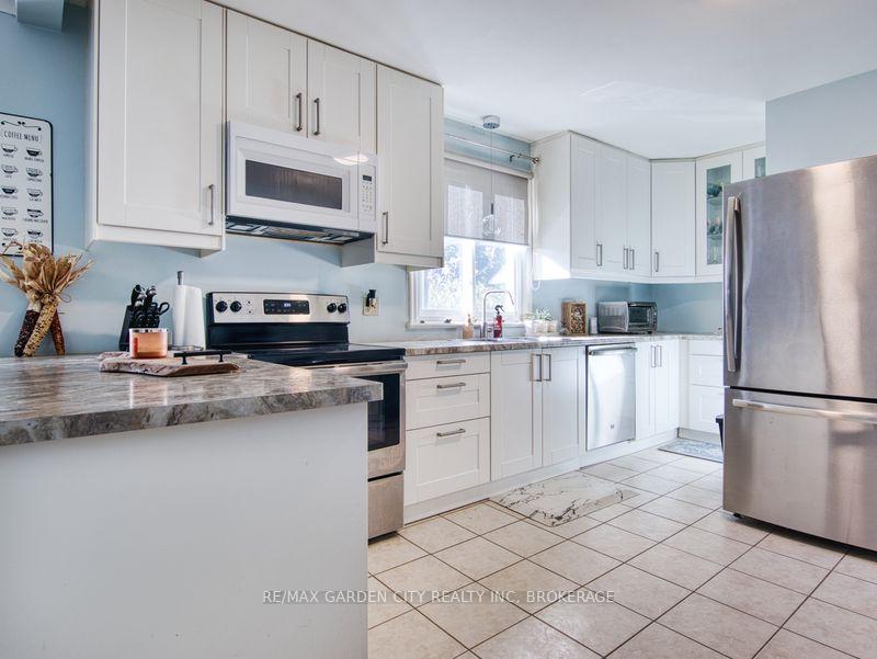 Photo 12 of 5 Hewko Street, St. Catharines, Fairview — HOMEH