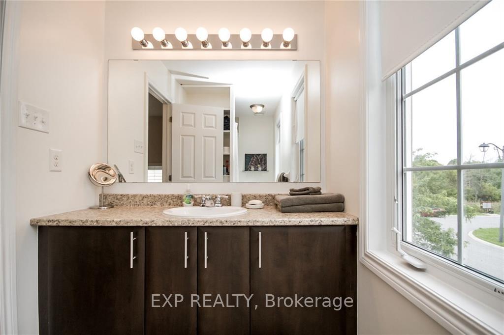 Photo 4 of 953 Messor Crescent, Ottawa, Stittsville (North) — HOMEH