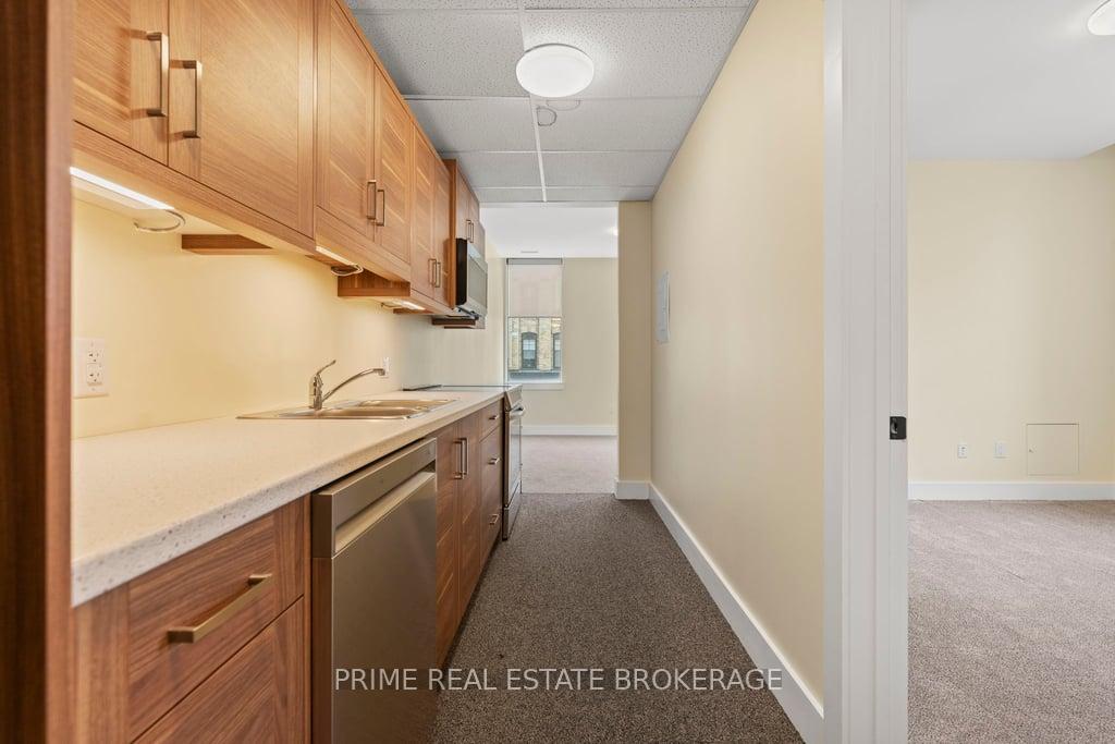 Photo 7 of Unit 3, 408 Talbot Street, St. Thomas — HOMEH