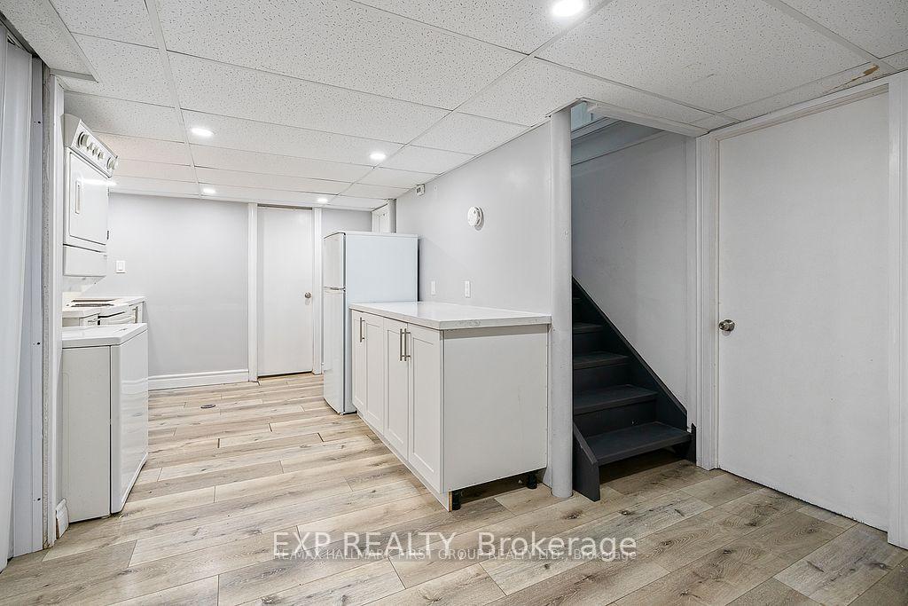 Photo 21 of 28 Gale Crescent, St. Catharines, E. Chester — HOMEH