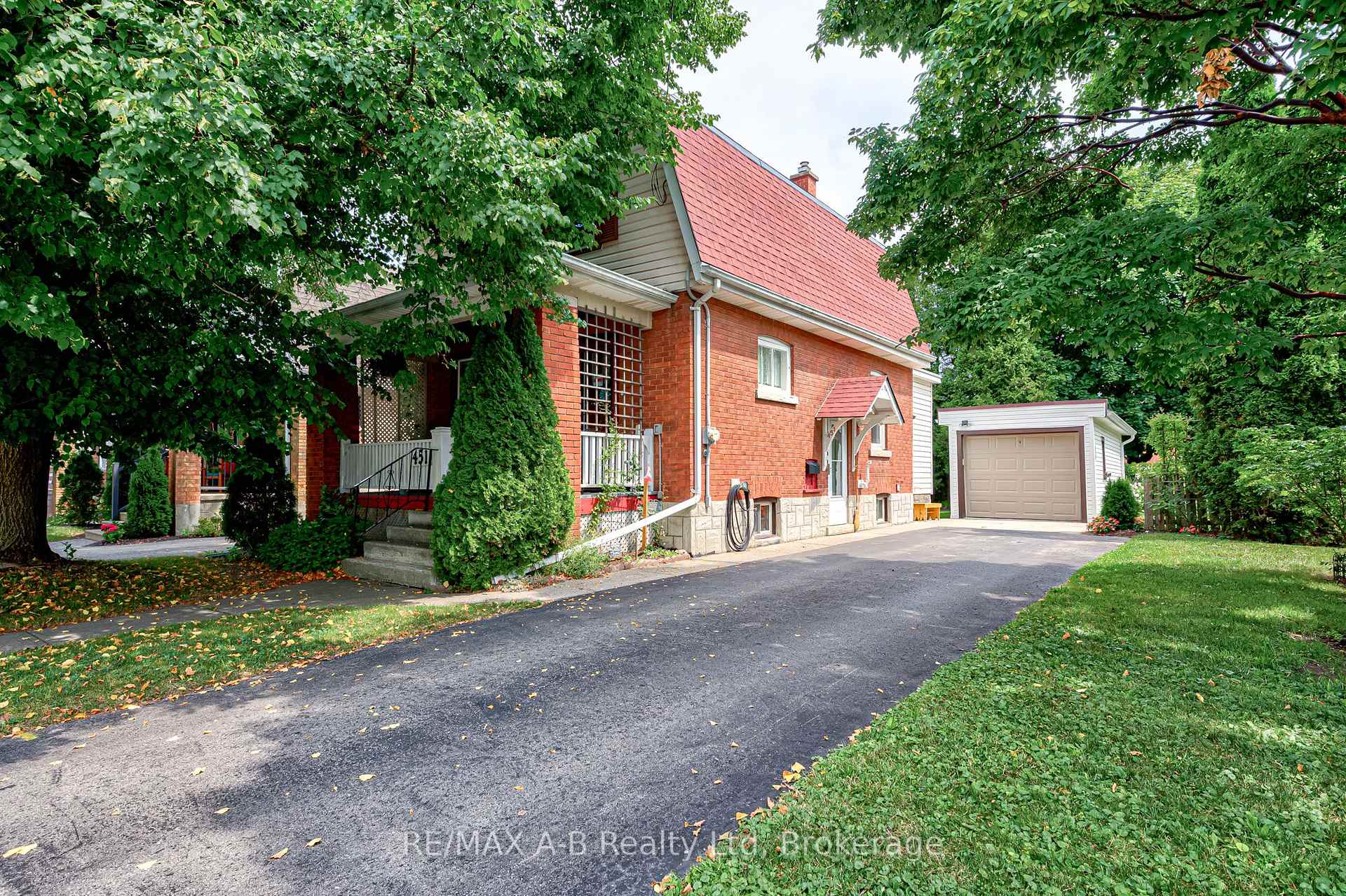 Front of 451 Downie Street
