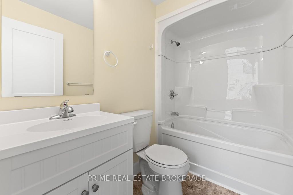 Photo 9 of Unit 1, 408 Talbot Street, St. Thomas — HOMEH
