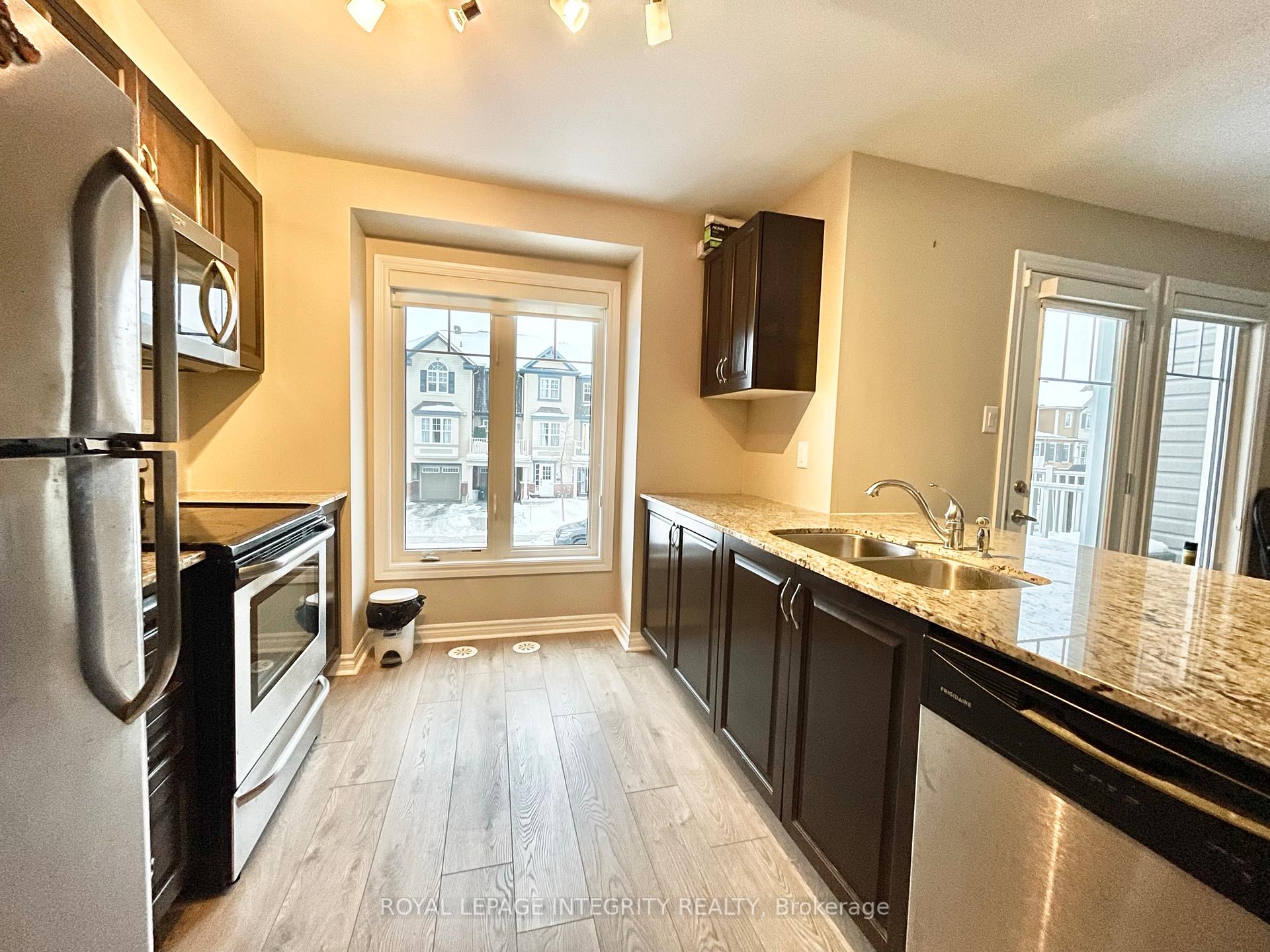 Photo 5 of 319 Menorca Drive, Ottawa, Stittsville (North) — HOMEH