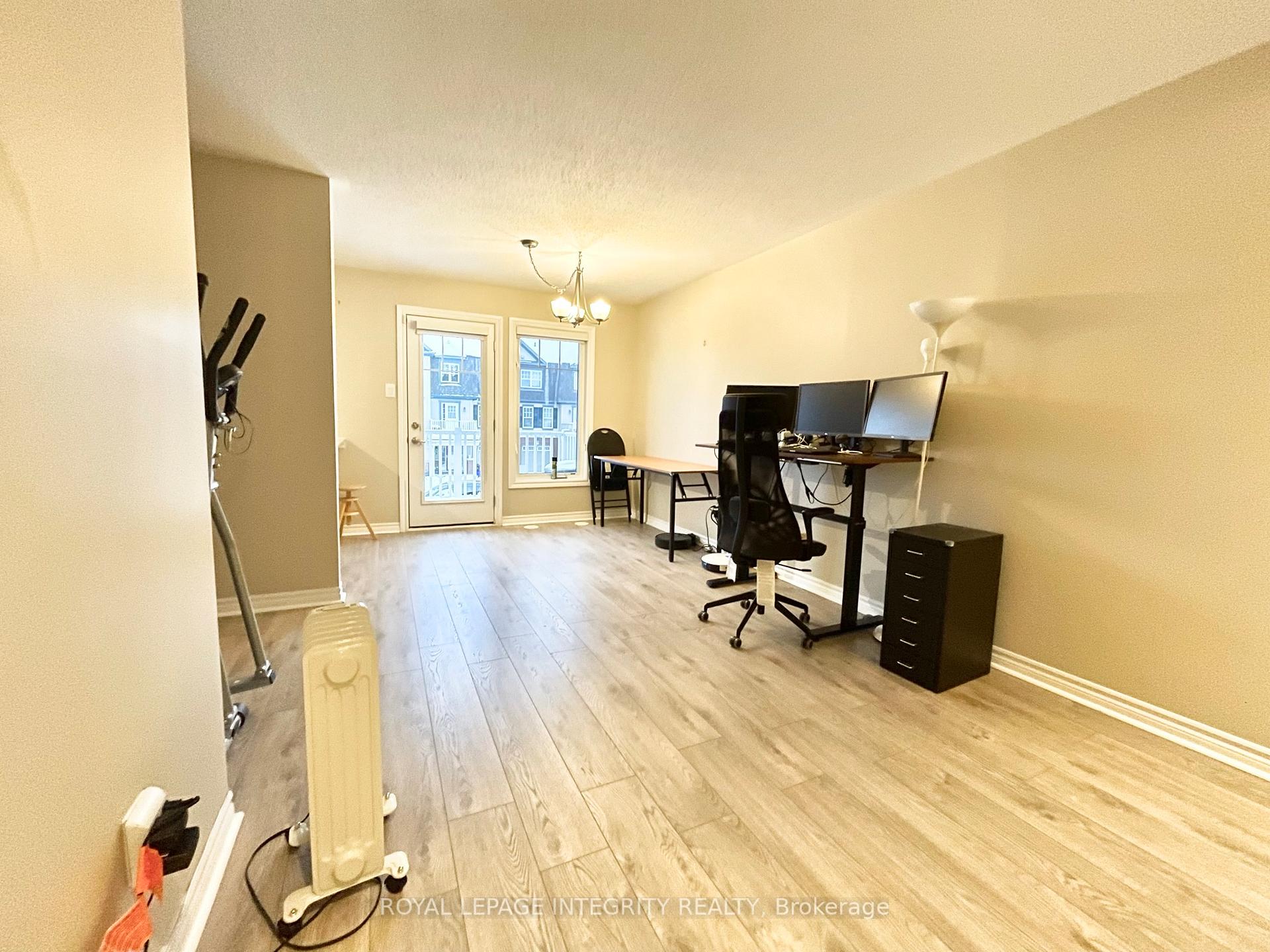 Photo 7 of 319 Menorca Drive, Ottawa, Stittsville (North) — HOMEH