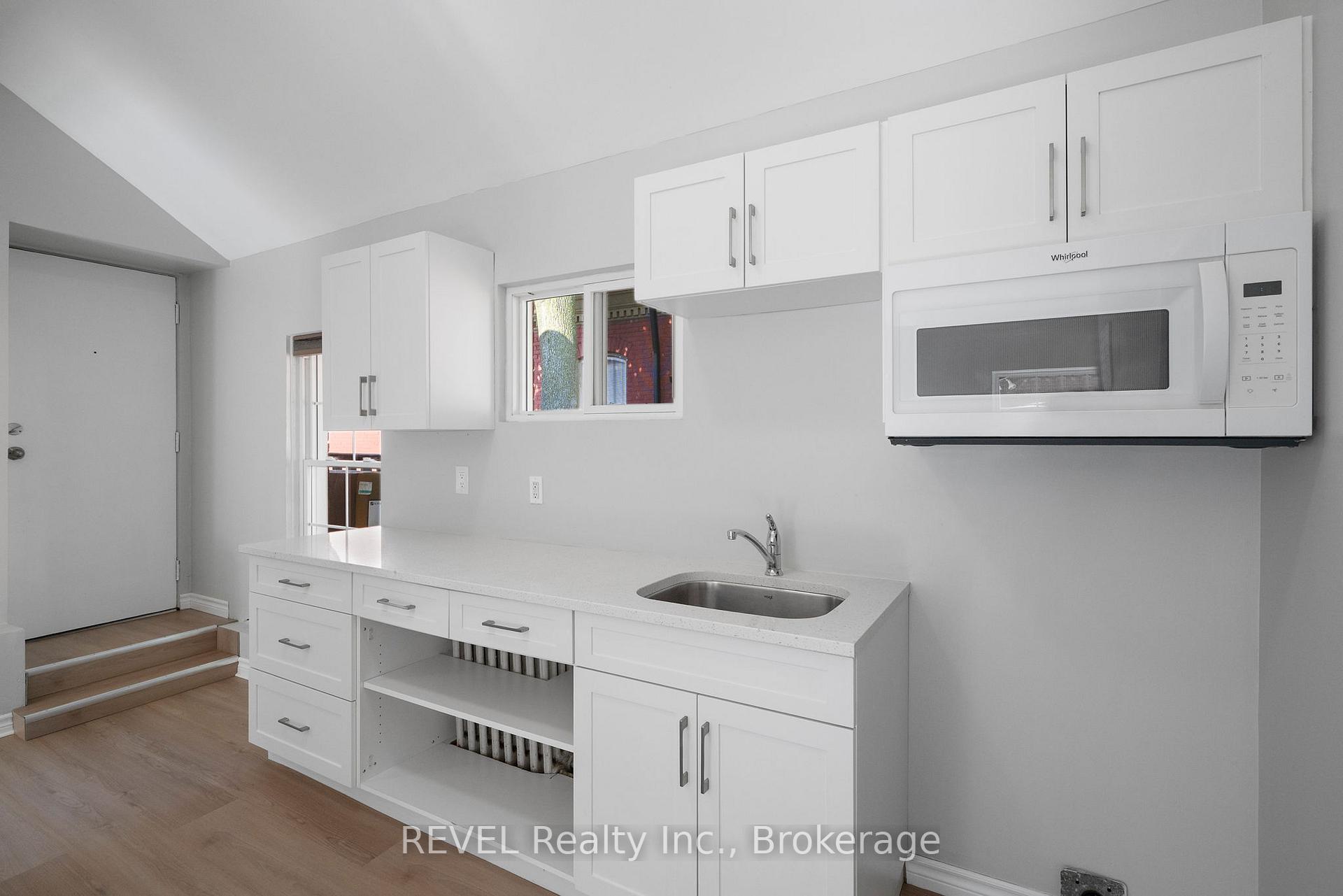Photo 8 of Unit Unit 2, 166 James Street, St. Catharines, Downtown — HOMEH