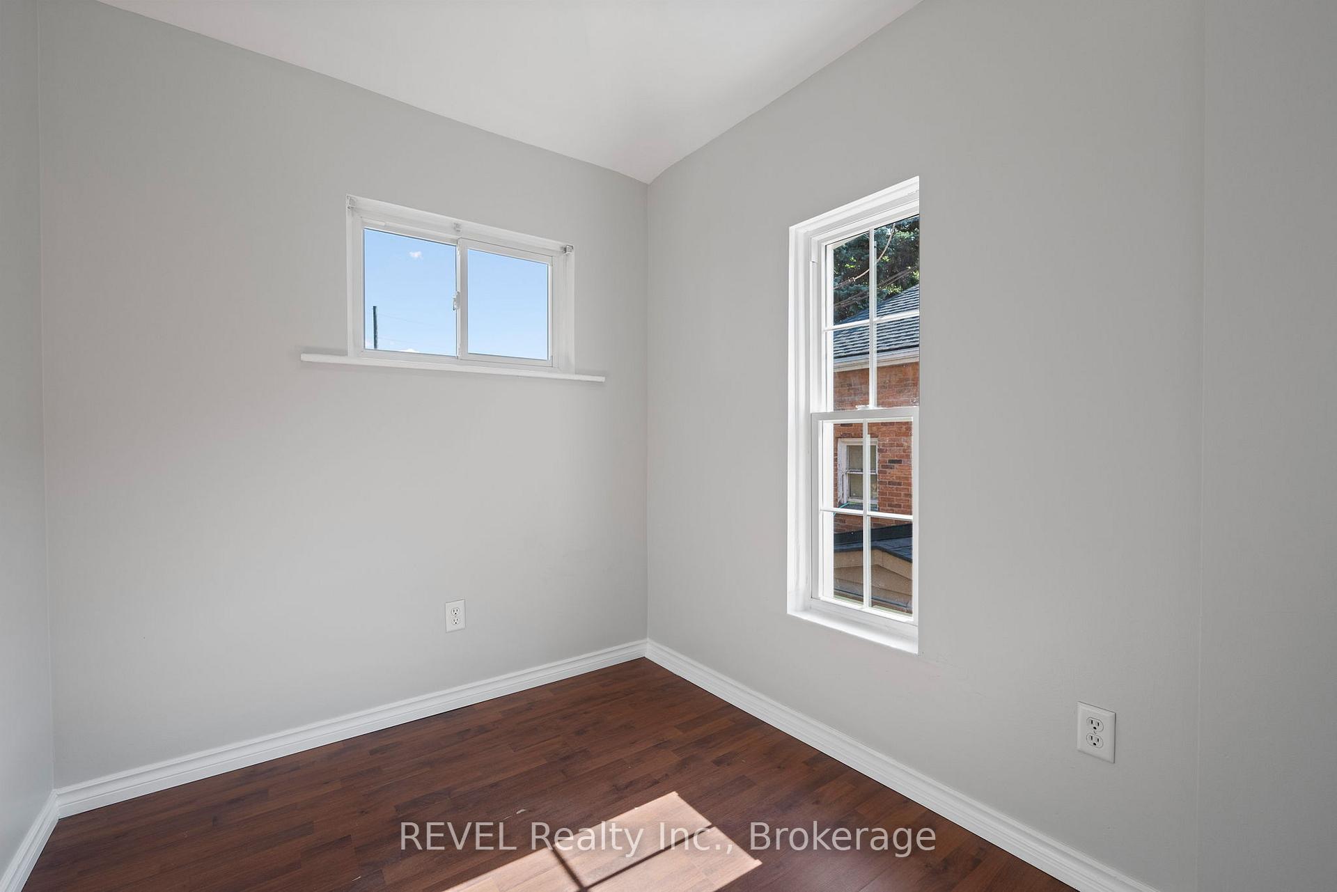 Photo 12 of Unit Unit 2, 166 James Street, St. Catharines, Downtown — HOMEH