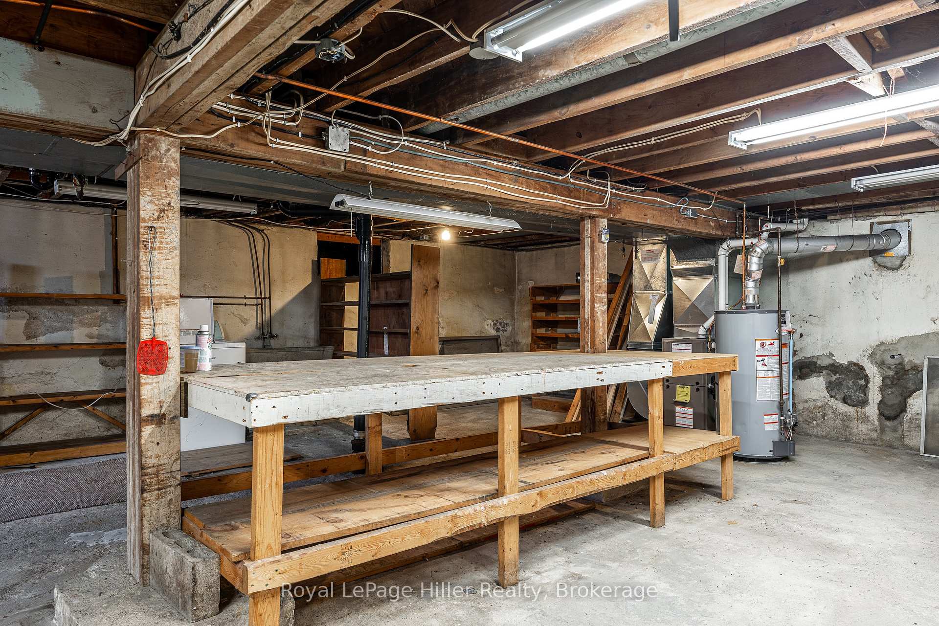Photo 2 of 431 West Gore Street, Stratford — HOMEH