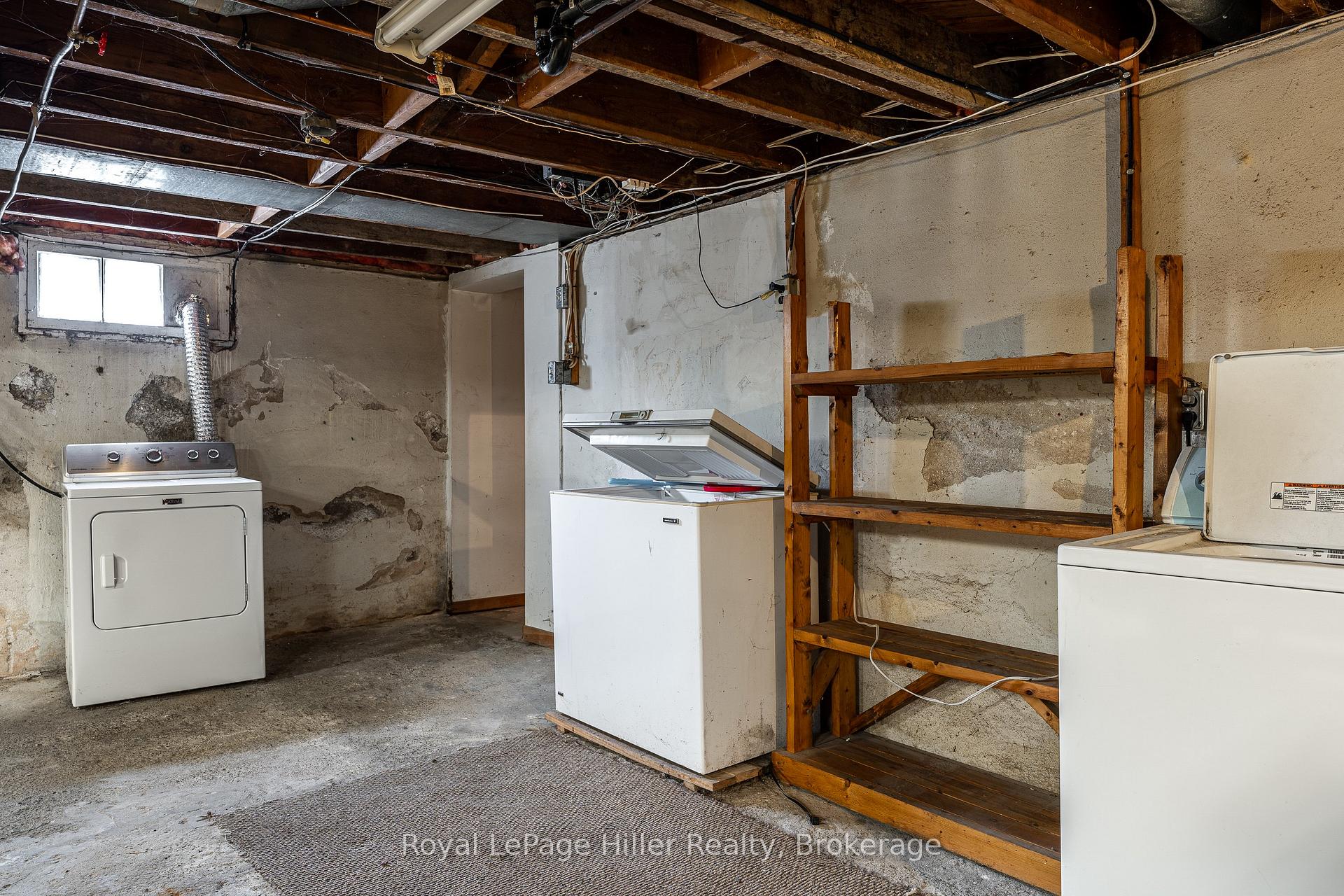 Photo 4 of 431 West Gore Street, Stratford — HOMEH