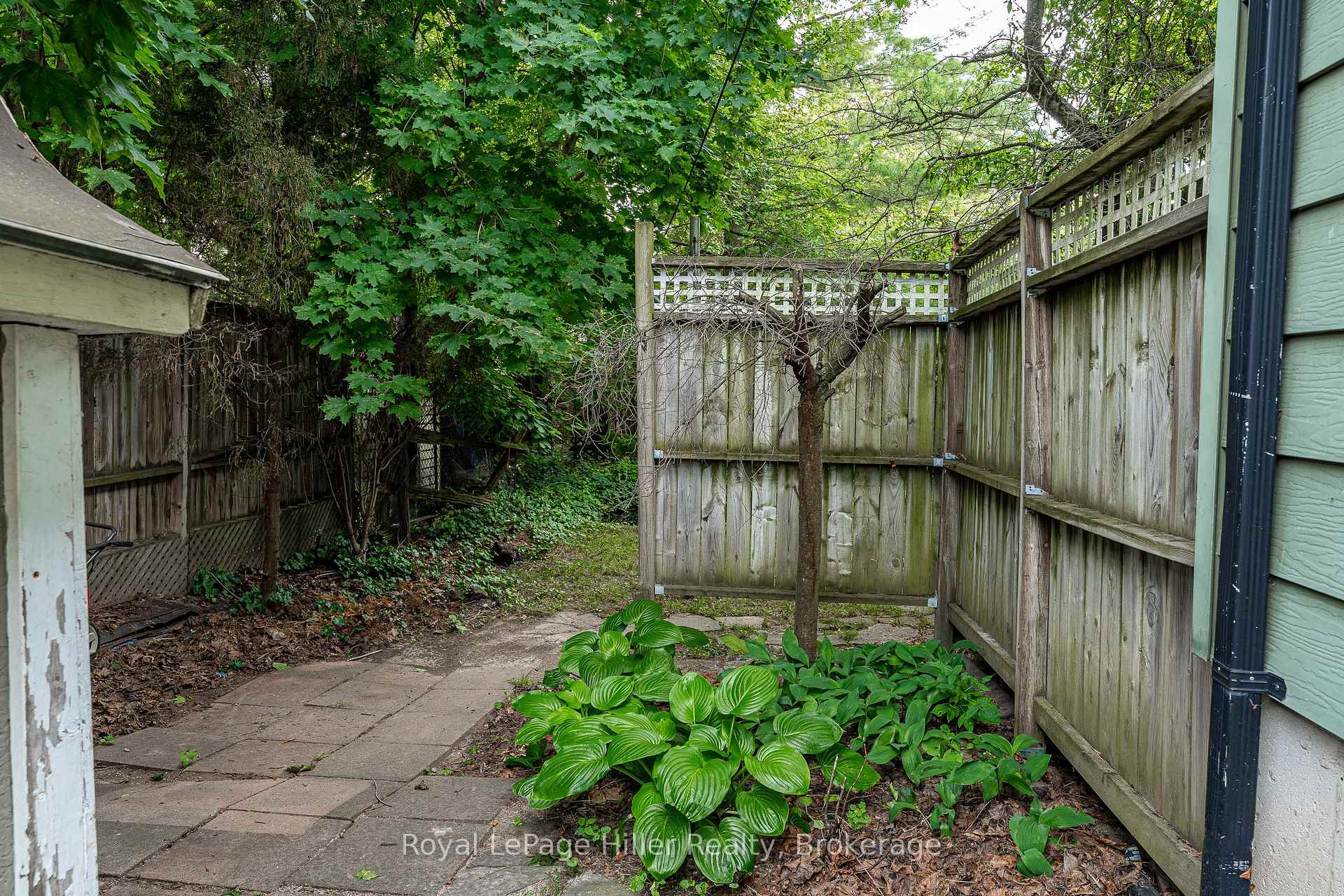 Photo 8 of 431 West Gore Street, Stratford — HOMEH