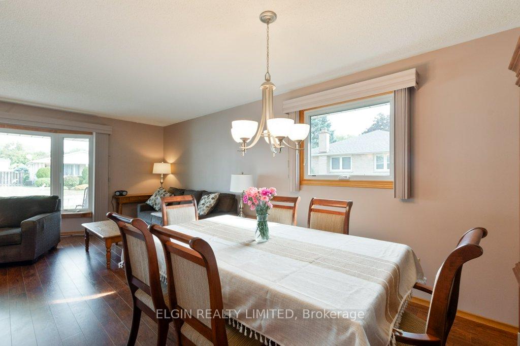 Photo 7 of 20 Farmington Drive, St. Thomas — HOMEH
