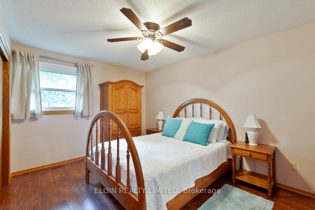 Photo 12 of 20 Farmington Drive, St. Thomas — HOMEH