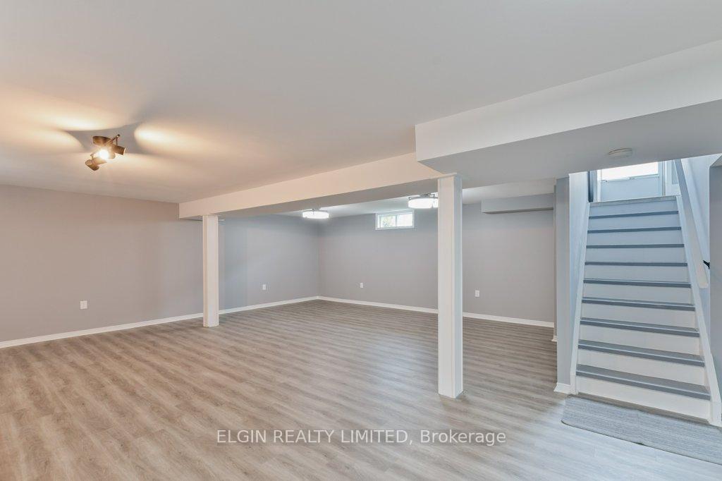 Photo 15 of 20 Farmington Drive, St. Thomas — HOMEH