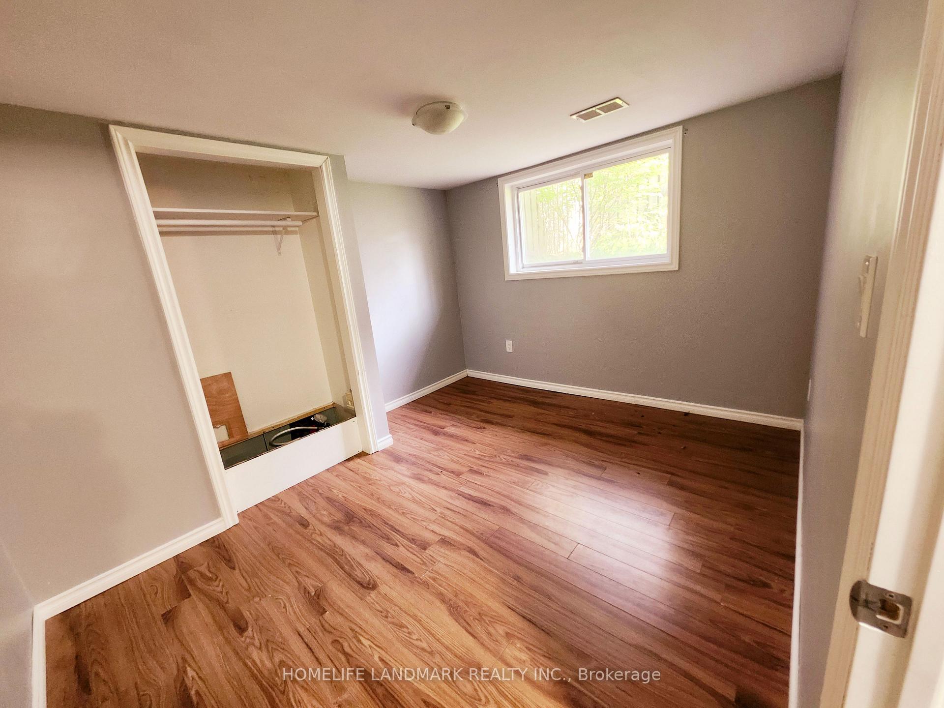 Photo 14 of 22 Oakmount Drive, St. Catharines, Glendale/Glenridge — HOMEH