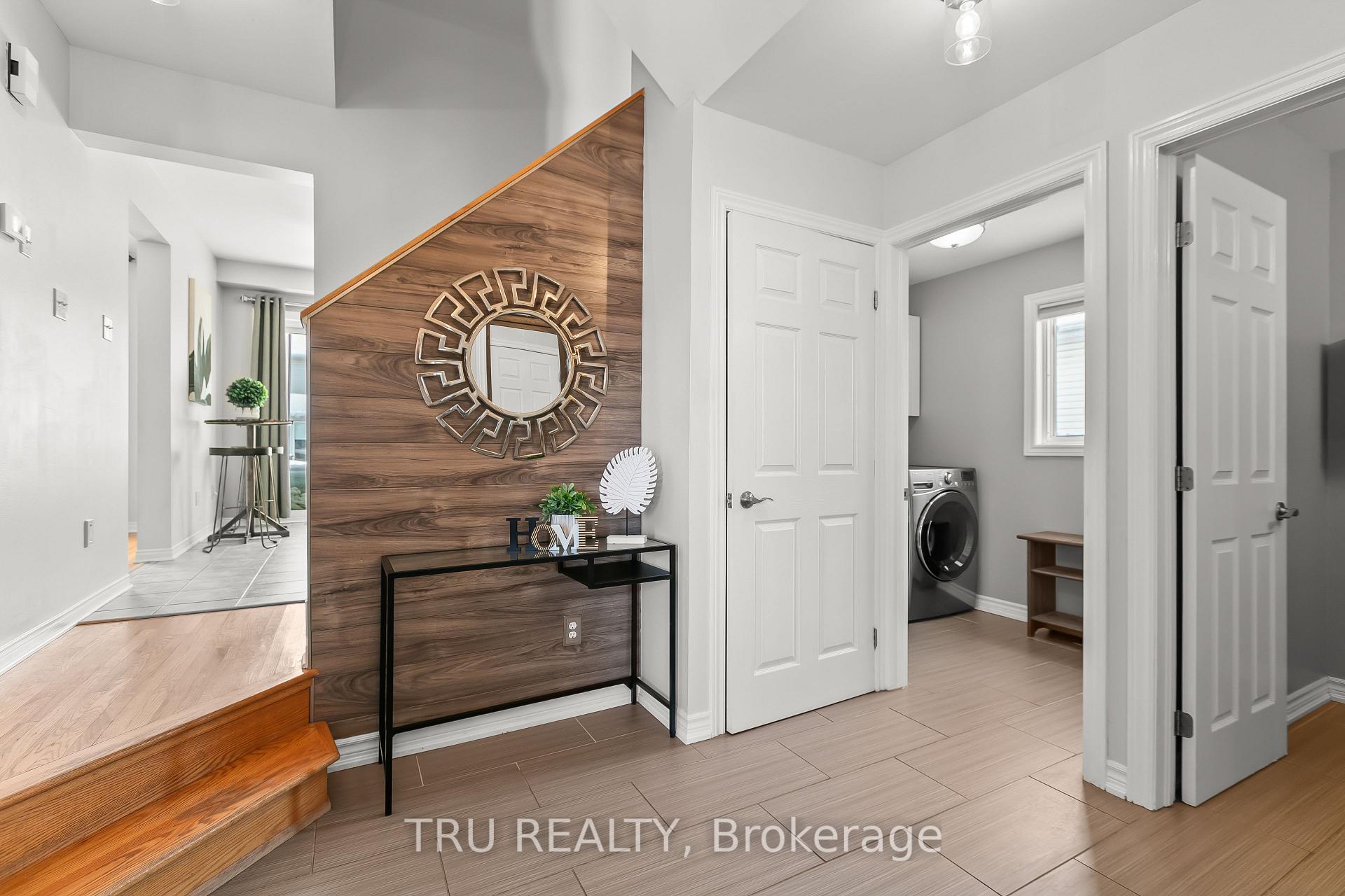 Photo 2 of 49 Stonepath Crescent N, Ottawa, Stittsville (Central) — HOMEH