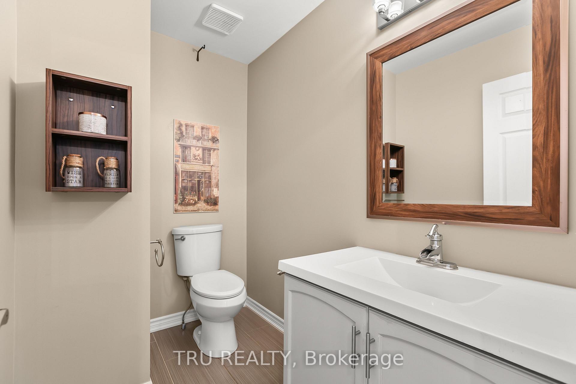 Photo 4 of 49 Stonepath Crescent N, Ottawa, Stittsville (Central) — HOMEH