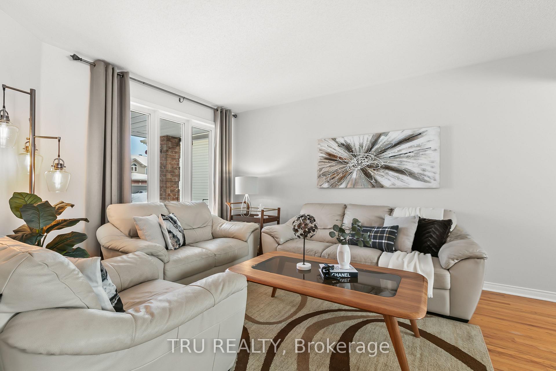 Photo 6 of 49 Stonepath Crescent N, Ottawa, Stittsville (Central) — HOMEH
