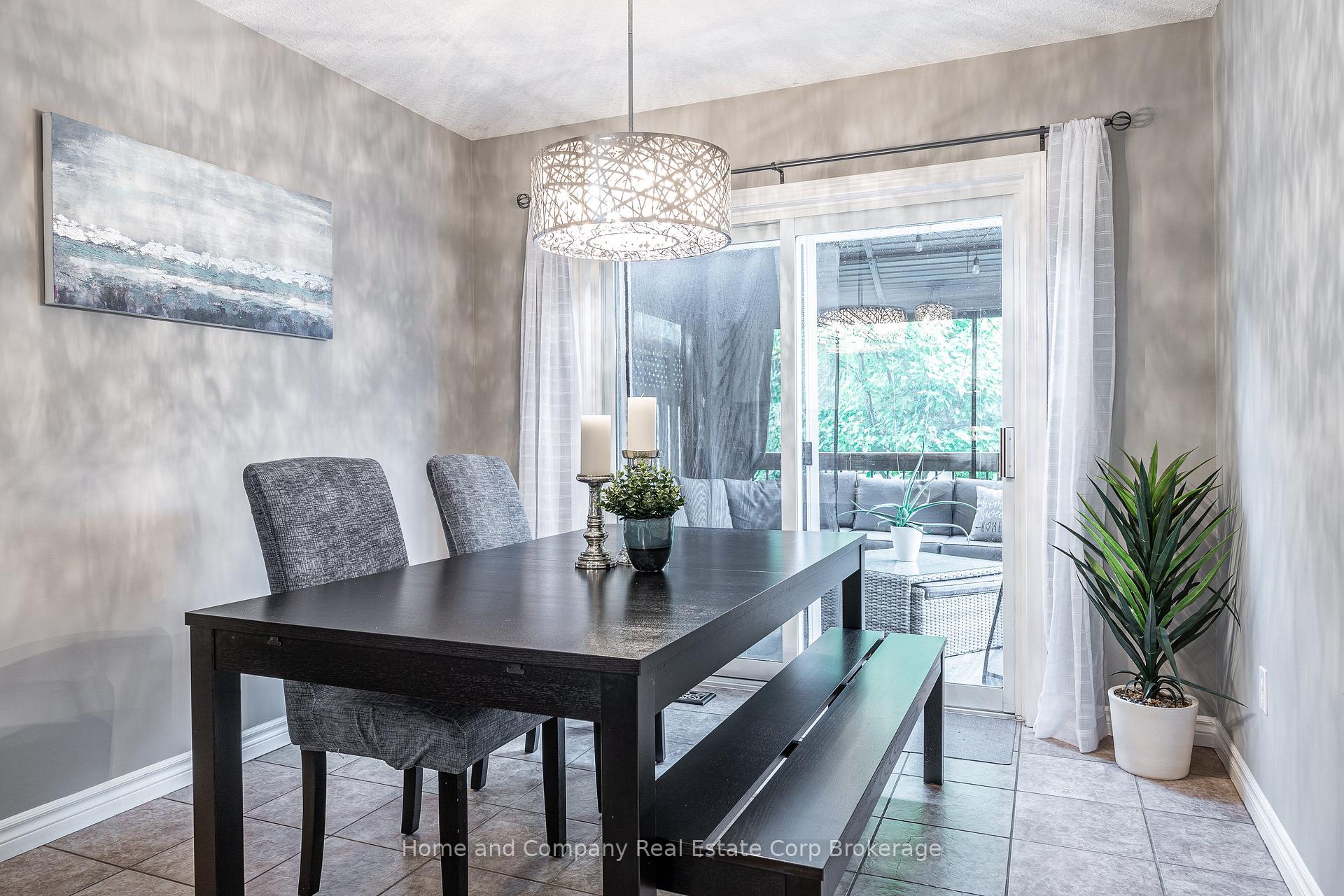 Photo 5 of 155 Franklin Drive, Stratford — HOMEH