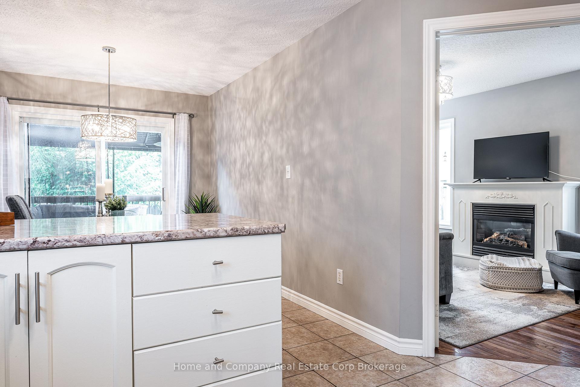 Photo 11 of 155 Franklin Drive, Stratford — HOMEH