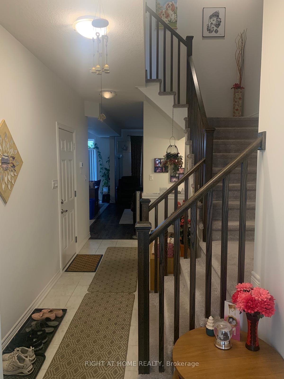 Photo 2 of 41 Noah Common, St. Catharines, Oakdale — HOMEH