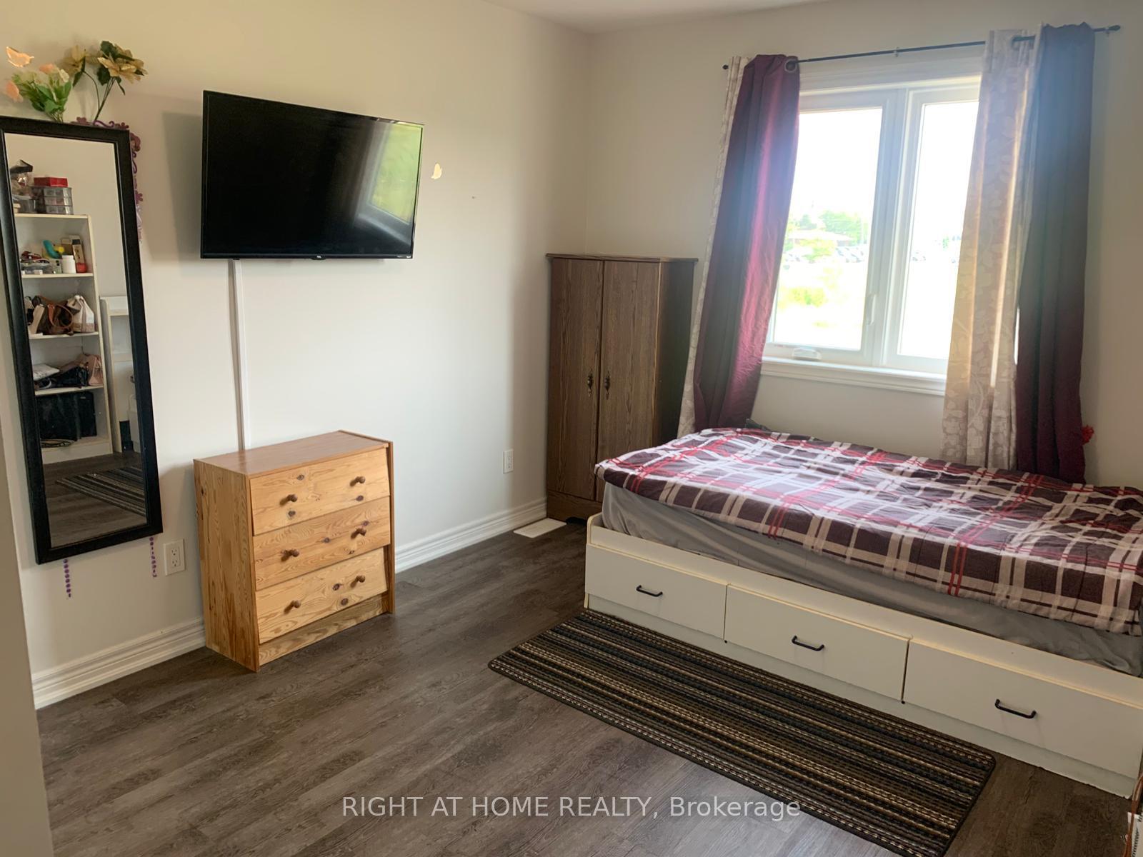 Photo 14 of 41 Noah Common, St. Catharines, Oakdale — HOMEH