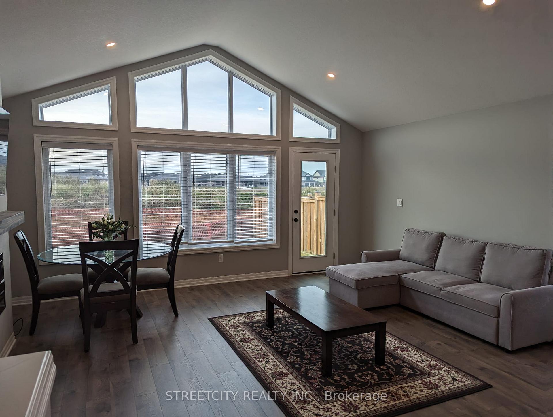 Photo 3 of 51 Foxtail Lane, St. Thomas — HOMEH