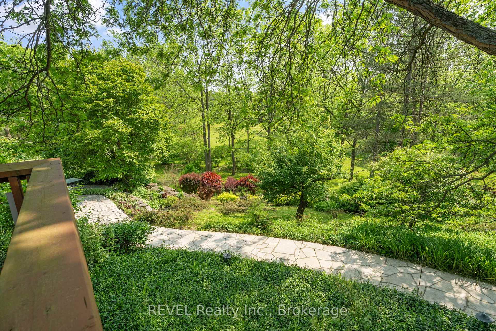 Photo 5 of 2721 Decew Road, St. Catharines, Rykert/Vansickle — HOMEH