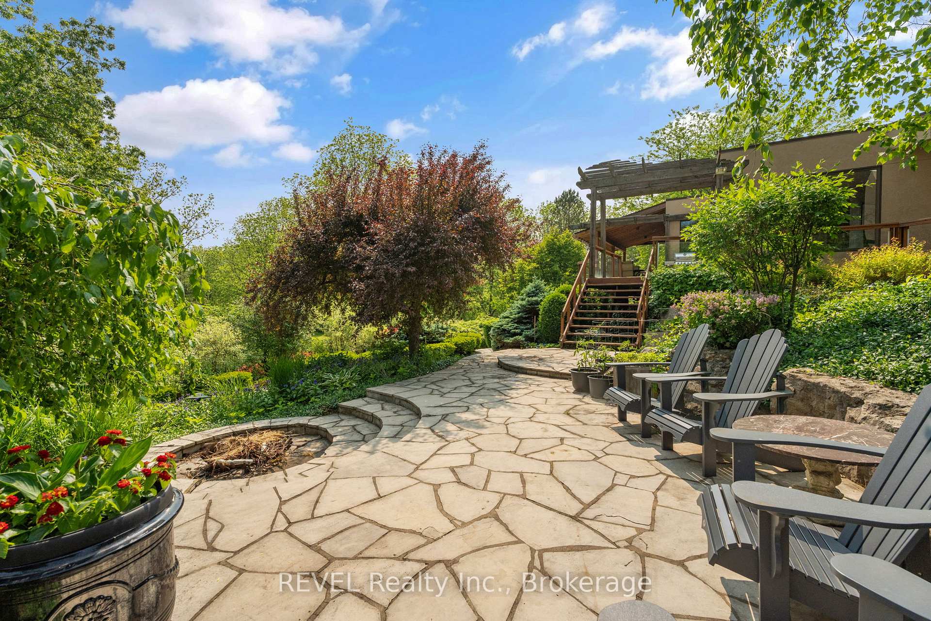 Photo 11 of 2721 Decew Road, St. Catharines, Rykert/Vansickle — HOMEH