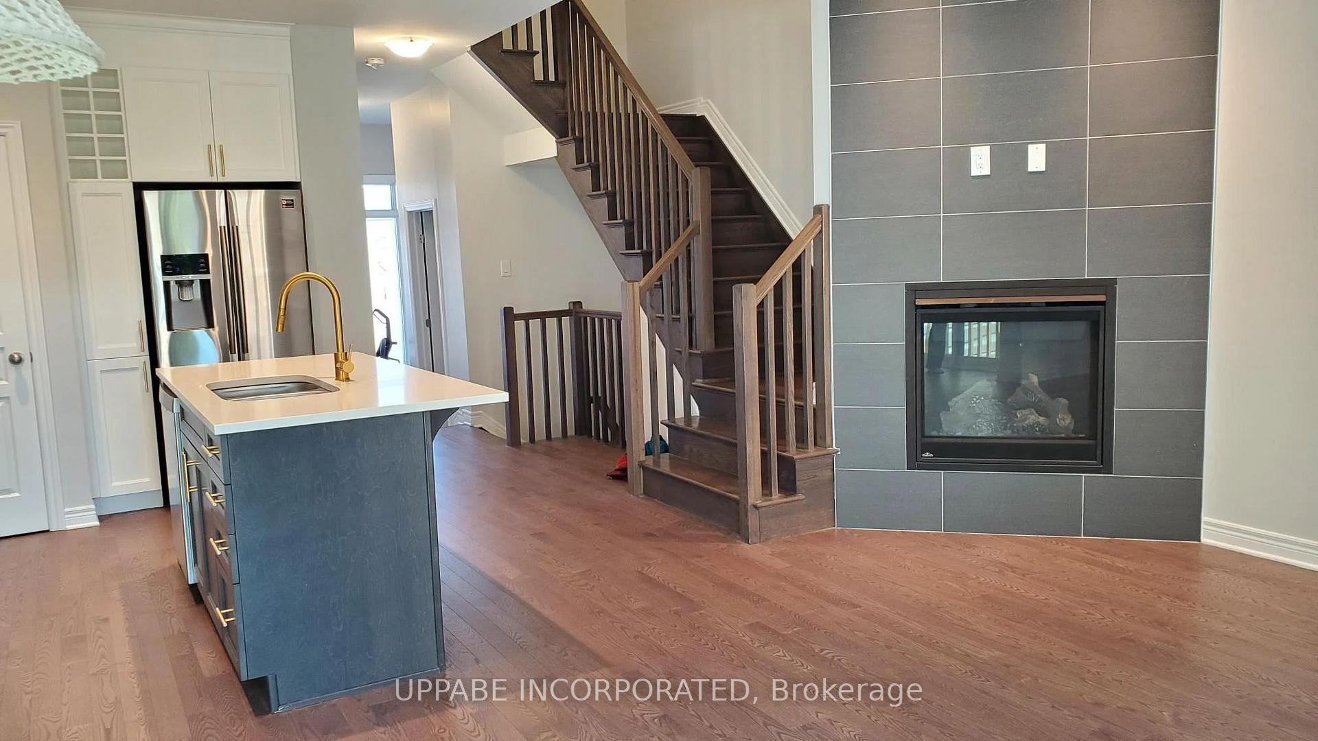 Photo 3 of 521 Bulat Court, Ottawa, Stittsville (North) — HOMEH